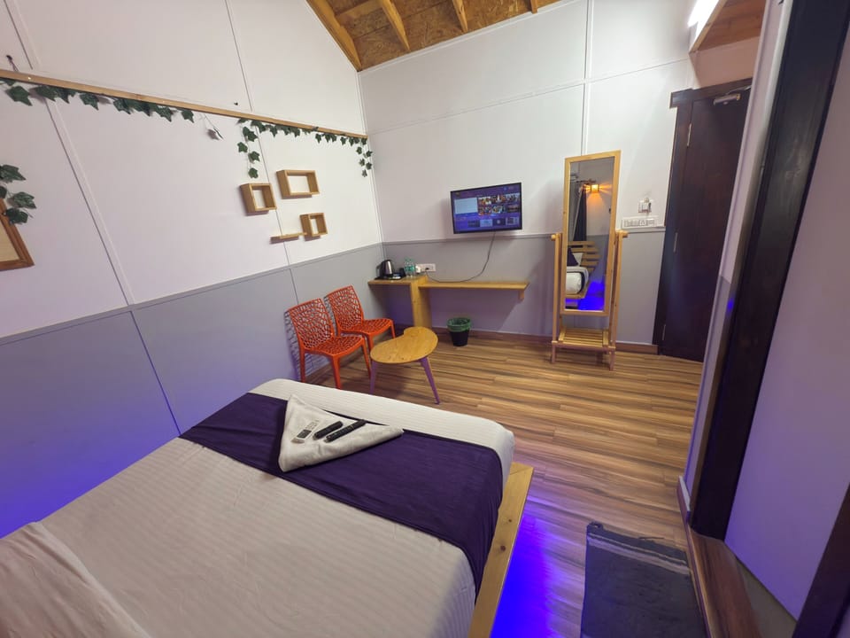 Deluxe Double Room, Balcony, City View | Desk, laptop workspace, free WiFi