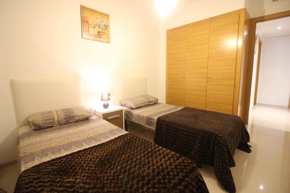 Apartment | 2 bedrooms, iron/ironing board
