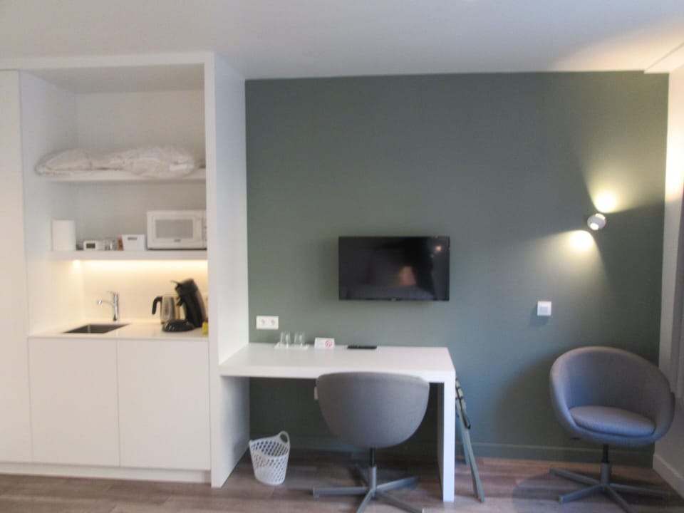 Deluxe Twin Room | Desk, soundproofing, free WiFi
