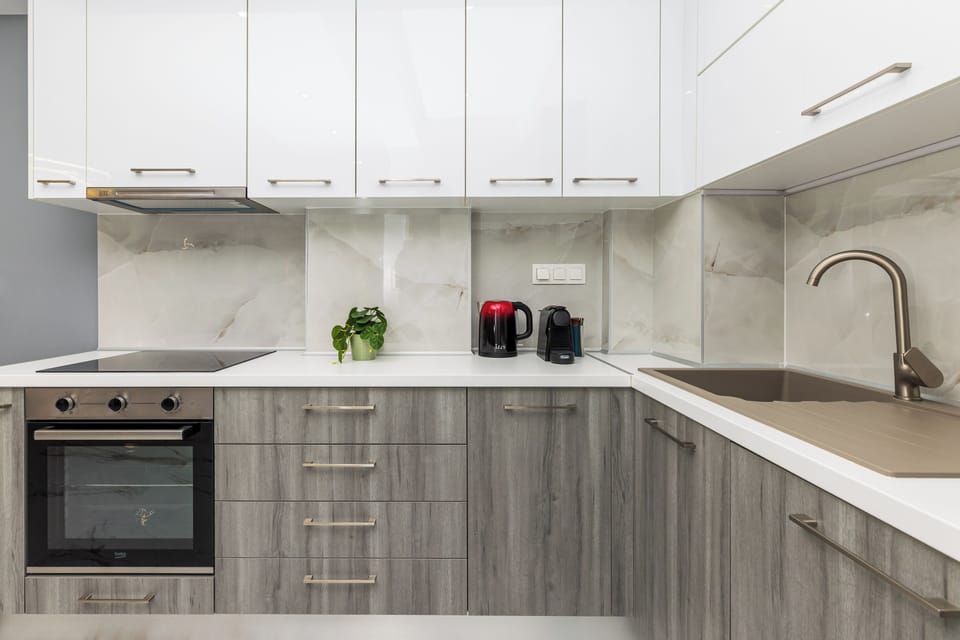Apartment, Balcony, City View | Private kitchen | Espresso maker, electric kettle, toaster