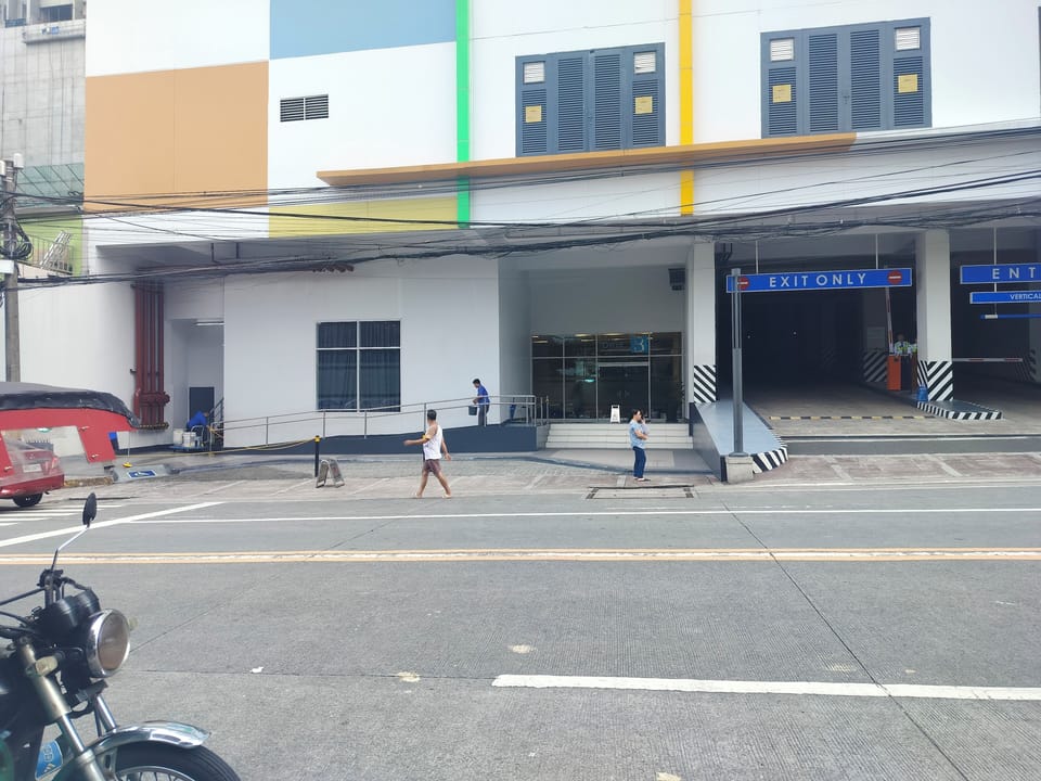 Condo, 1 Bedroom, Private Pool, City View | Parking | Self parking