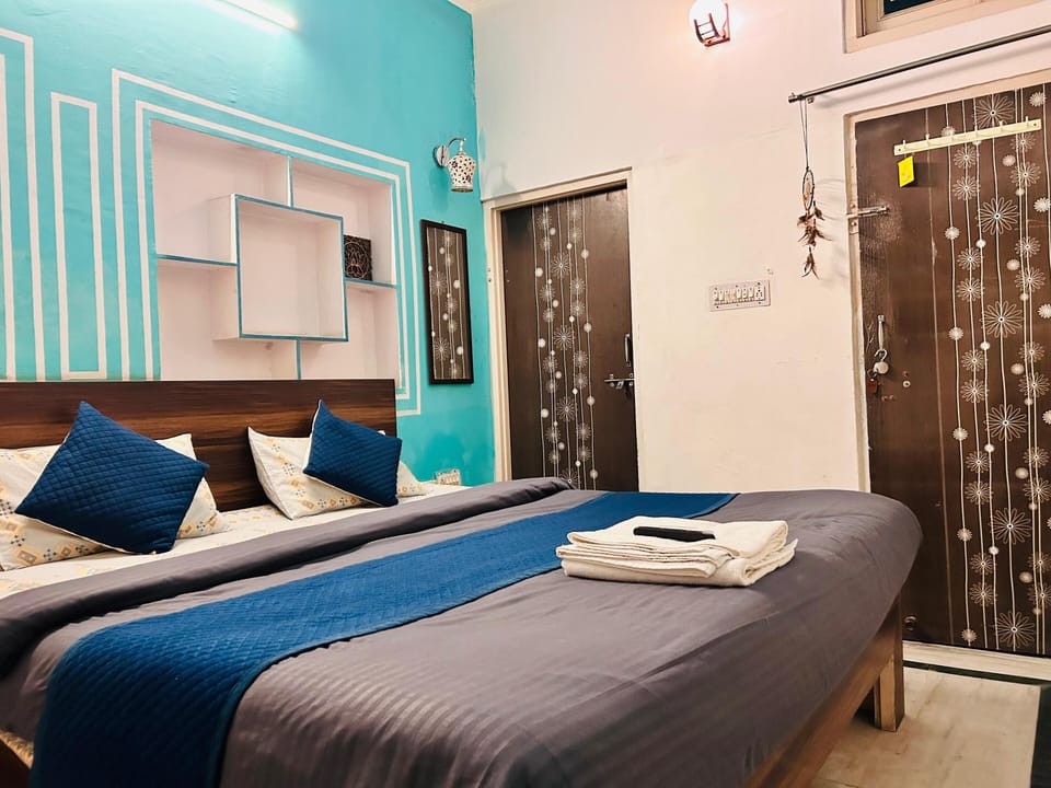 Premier Room | Individually decorated, individually furnished, soundproofing, free WiFi