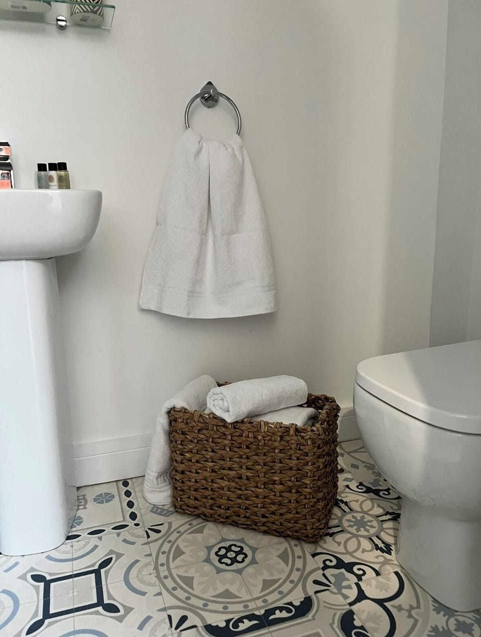 Double or Twin Room (Superking) | Soundproofing, iron/ironing board