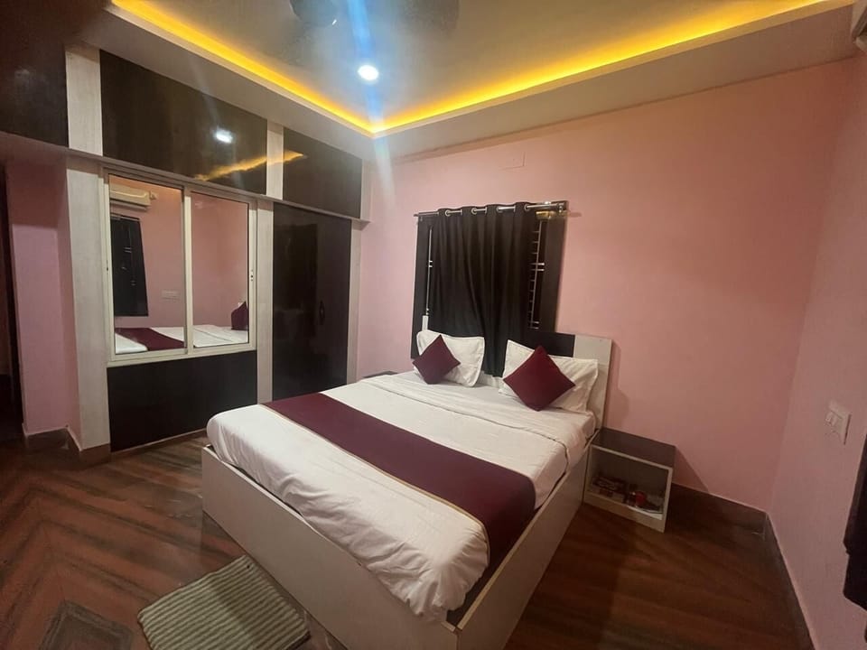 Deluxe Double Room | Desk, WiFi (free)