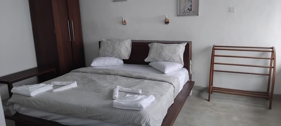Deluxe Double Room, Garden View | Soundproofing, free WiFi