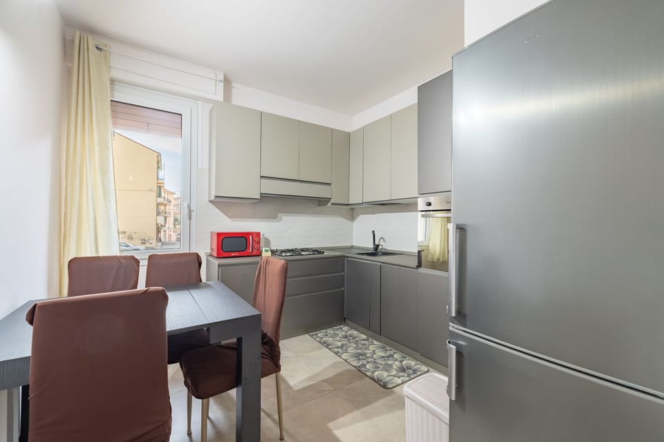 Apartment, Balcony | Dining room