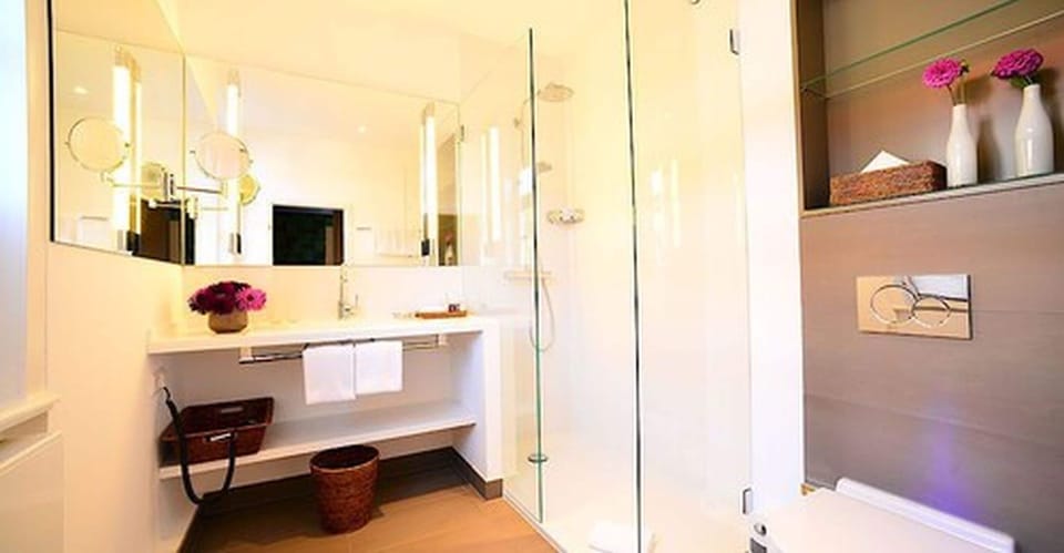 Shower, free toiletries, hair dryer, bathrobes