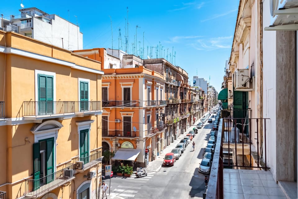 Family Apartment, 2 Bedrooms, Balcony (Eva Apartment Bari) | Property grounds
