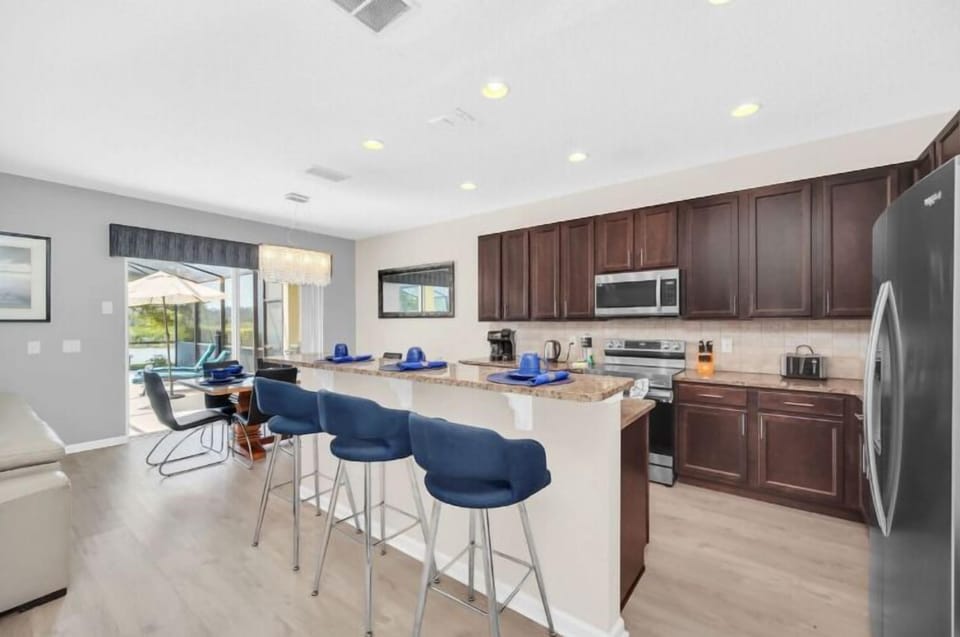 House | Private kitchen | Highchair