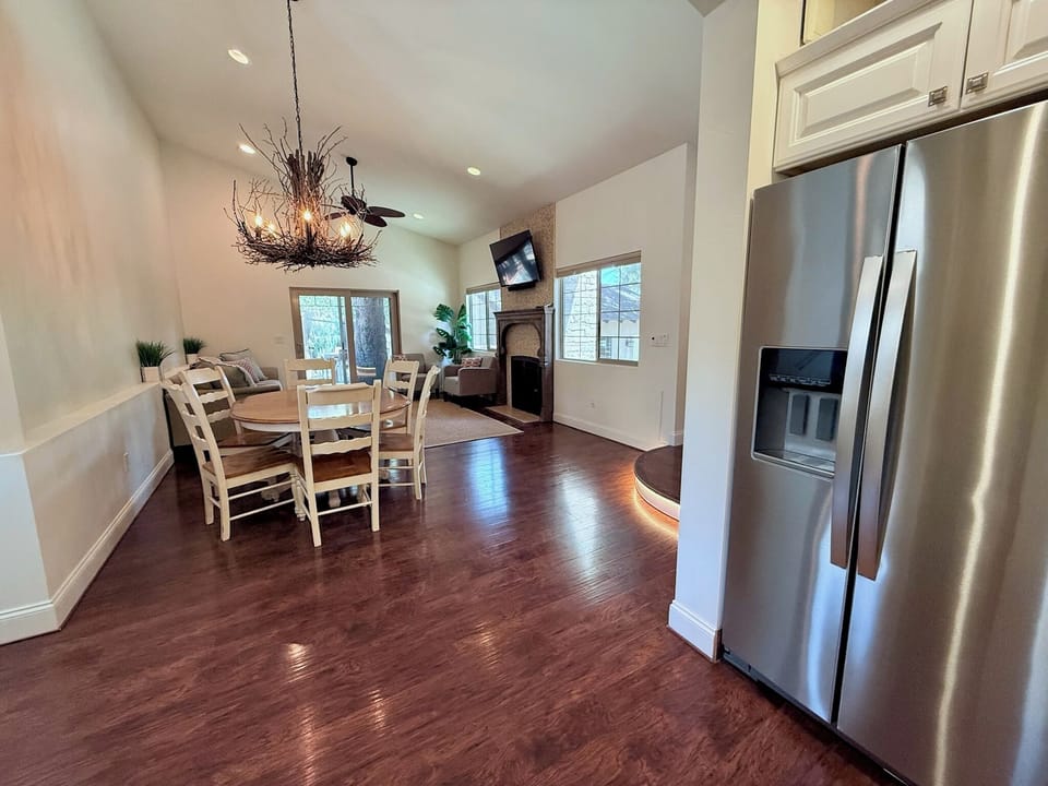 House, Multiple Beds, Patio, Garden View (Filbert Reserve) | Interior