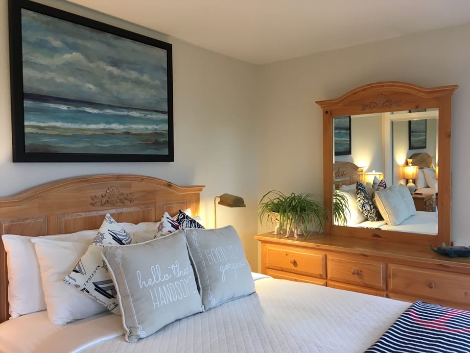 Signature Double Room, 1 Queen Bed, Sea View | Egyptian cotton sheets, premium bedding, down comforters, pillowtop beds
