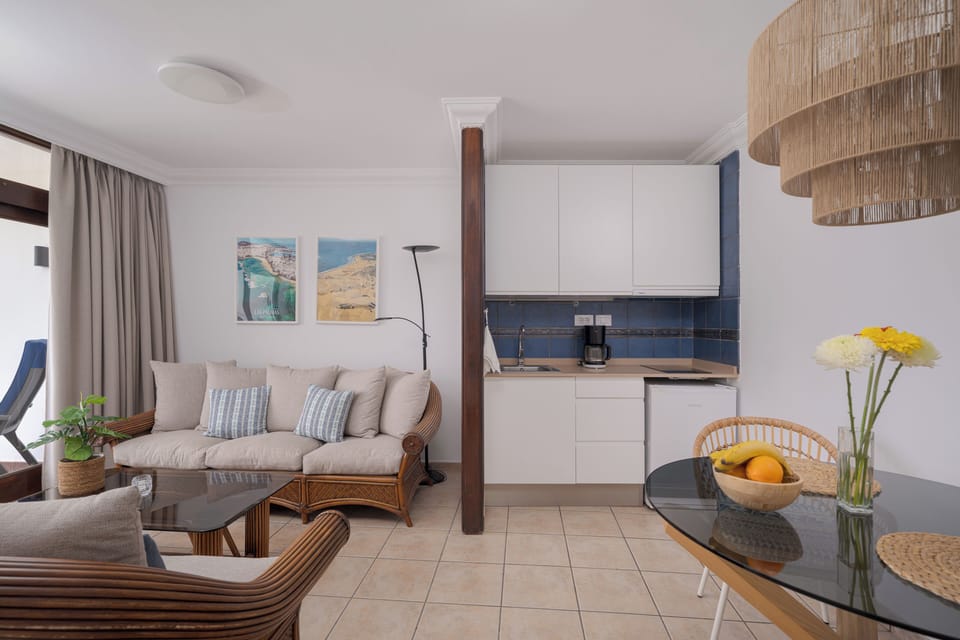 Apartment, 1 Bedroom (Balcony or Terrace) | 1 bedroom, premium bedding, in-room safe, iron/ironing board