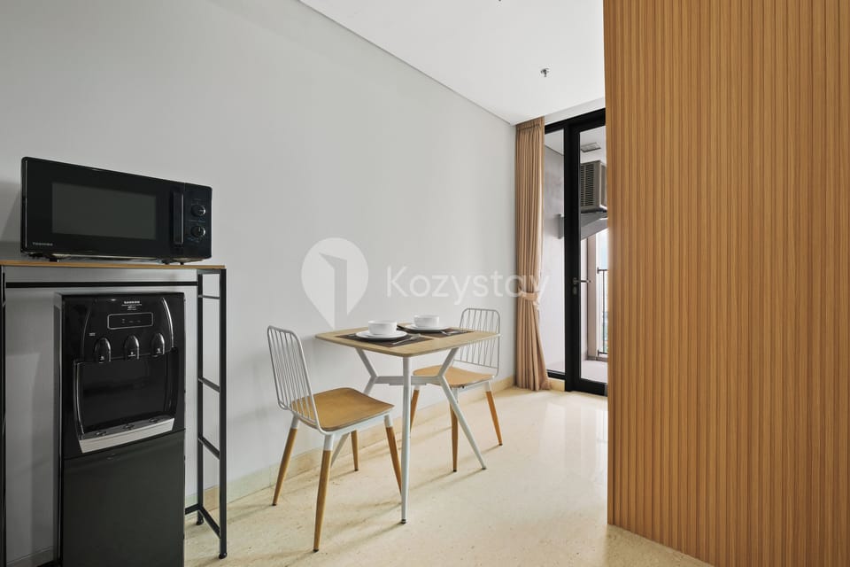 Apartment, 1 Bedroom, City View | Dining room
