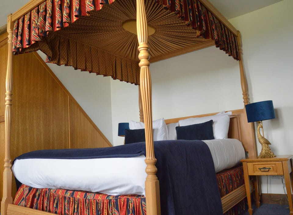 Premium Double Room, Ensuite ((3.4.5)) | 1 bedroom, premium bedding, desk, laptop workspace