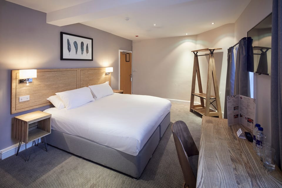 Premium bedding, desk, free WiFi, bed sheets