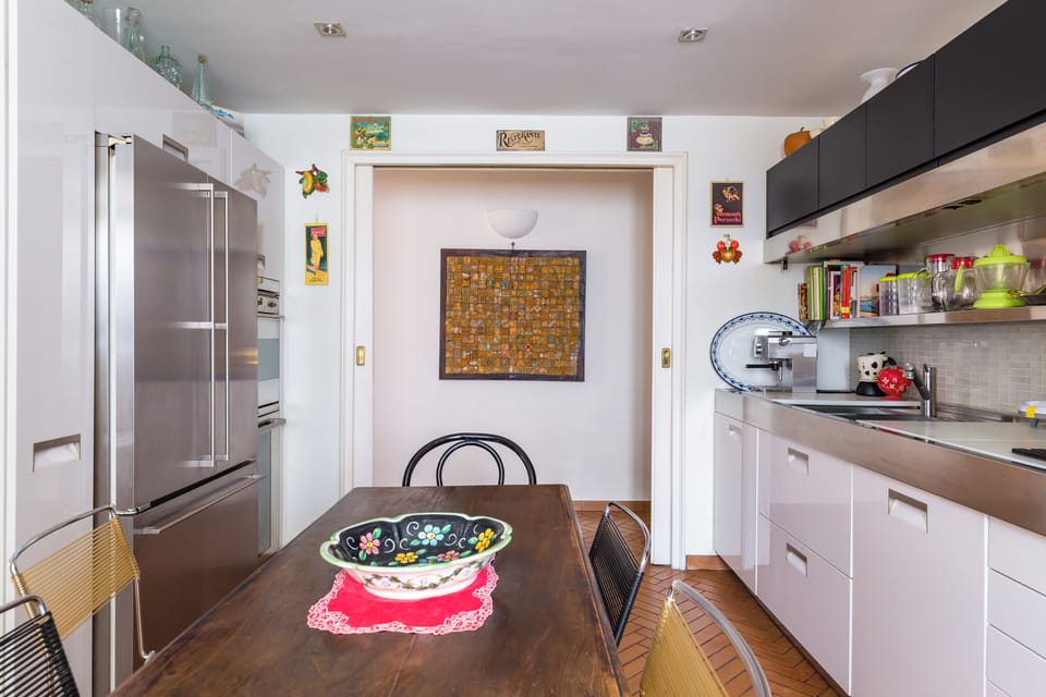 Apartment (3 Bedrooms) | Private kitchen | Microwave, oven, stovetop, dishwasher
