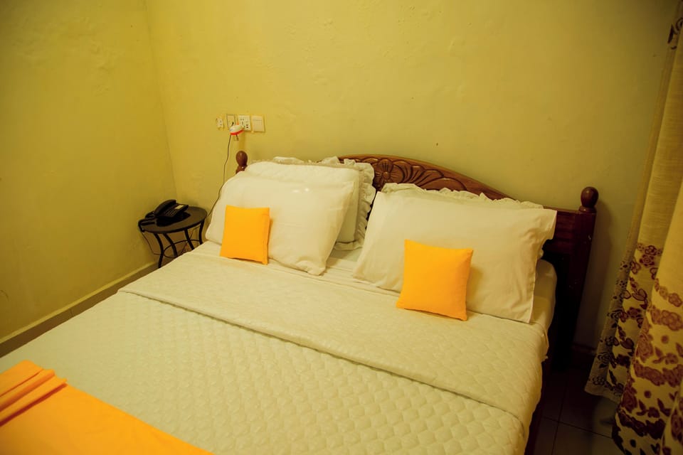Comfort Double Room, Balcony, City View | Blackout drapes, WiFi (free)