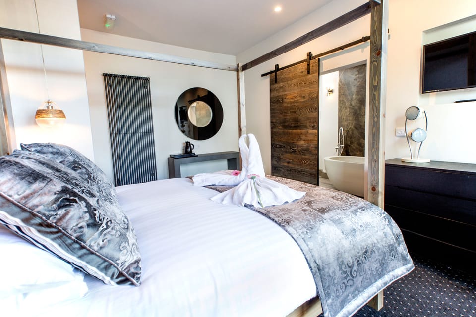 Superior Double Room | Individually decorated, individually furnished, desk, laptop workspace