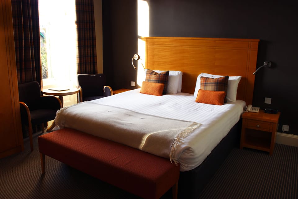 Double or Twin Room | Individually decorated, individually furnished, desk, iron/ironing board