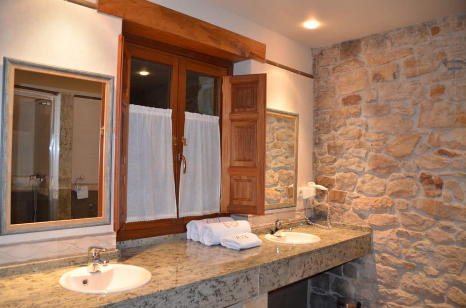 Free toiletries, hair dryer, bidet, towels