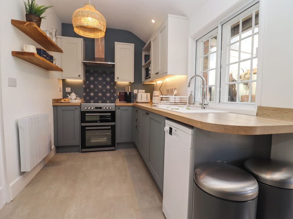 Fridge, microwave, dishwasher, toaster