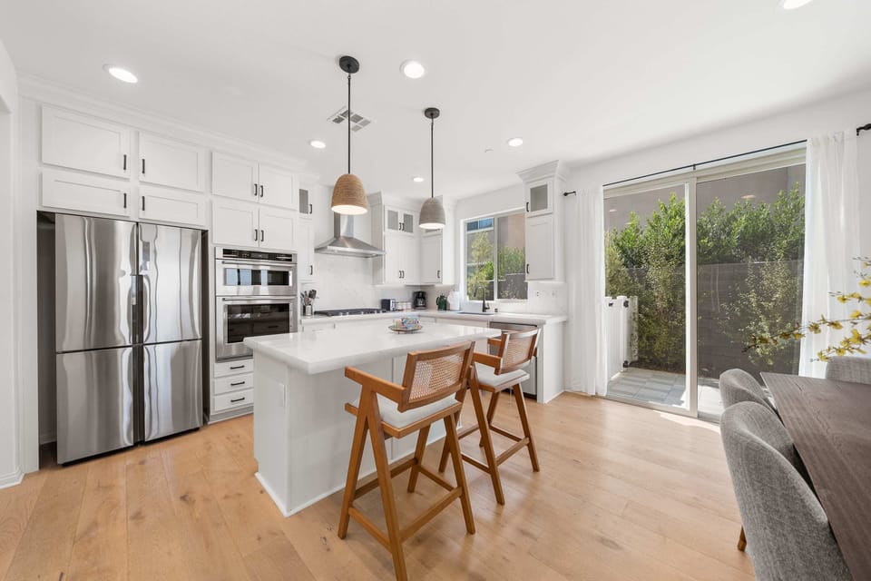 House, Hot Tub, Mountain View (5 Bedrooms) | Private kitchen | Coffee/tea maker, fridge, microwave, oven