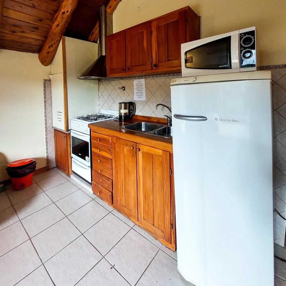 Superior Bungalow | Private kitchen | Shared fridge