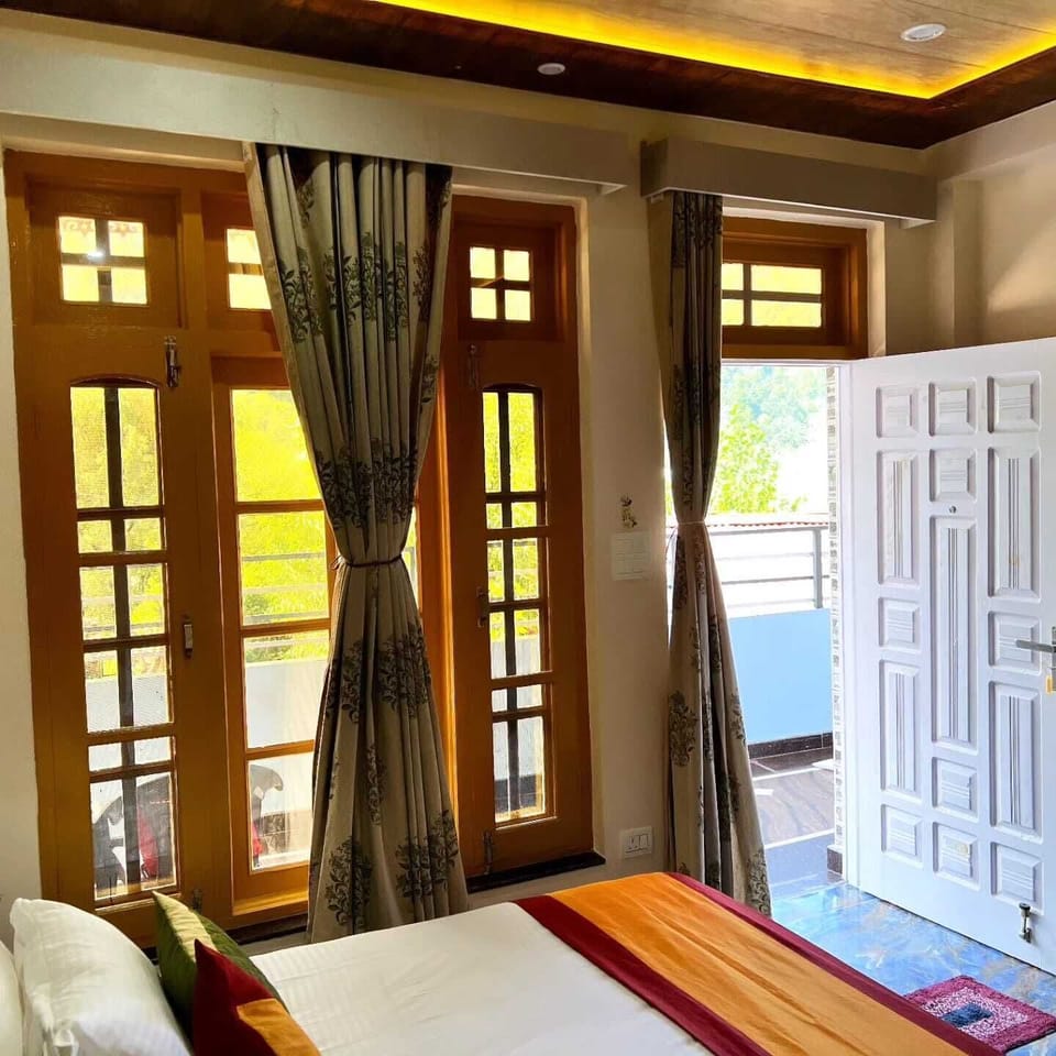 Family Double or Twin Room | Free WiFi