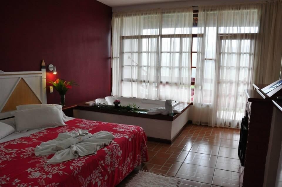 Suite, Bathtub | Minibar, blackout drapes, WiFi, bed sheets