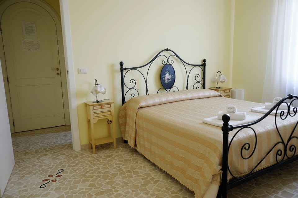 Basic Triple Room | Free WiFi