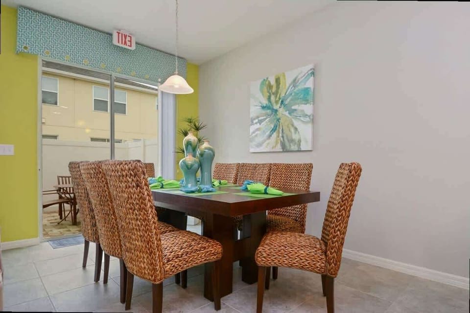 House | 4 bedrooms, high-speed internet