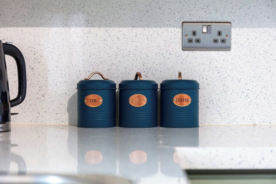 Iron/ironing board, free WiFi