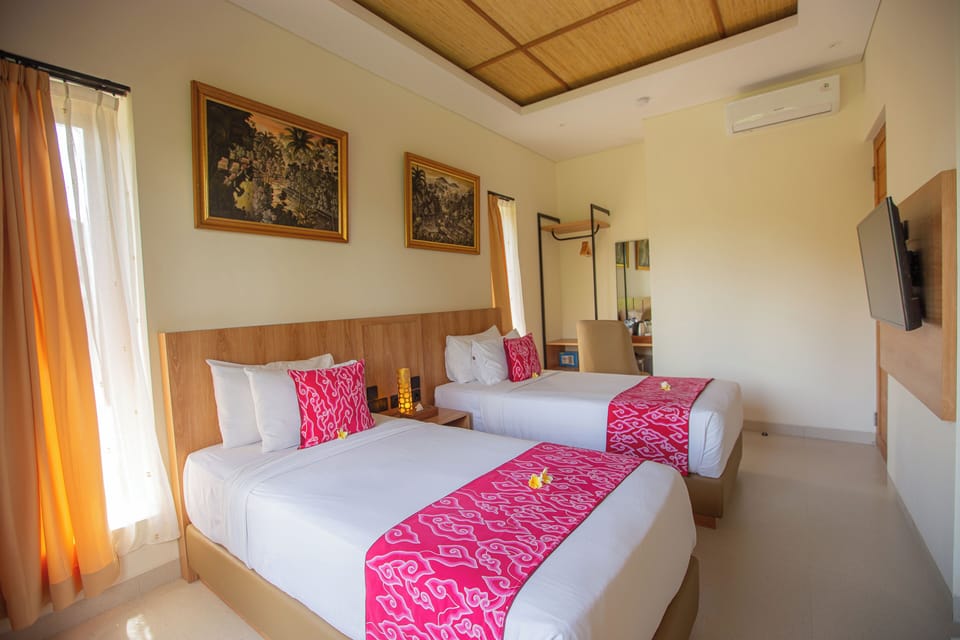 Standard Twin Room, Balcony, Garden View | Desk, free WiFi