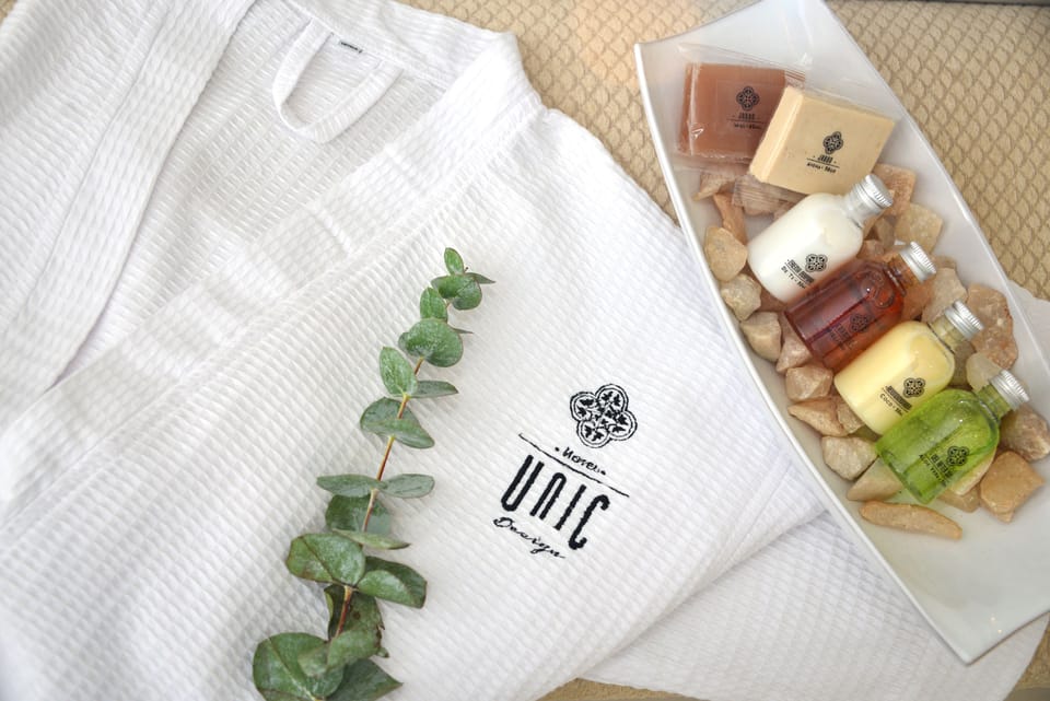 Mosaic Master Suite | Room amenity