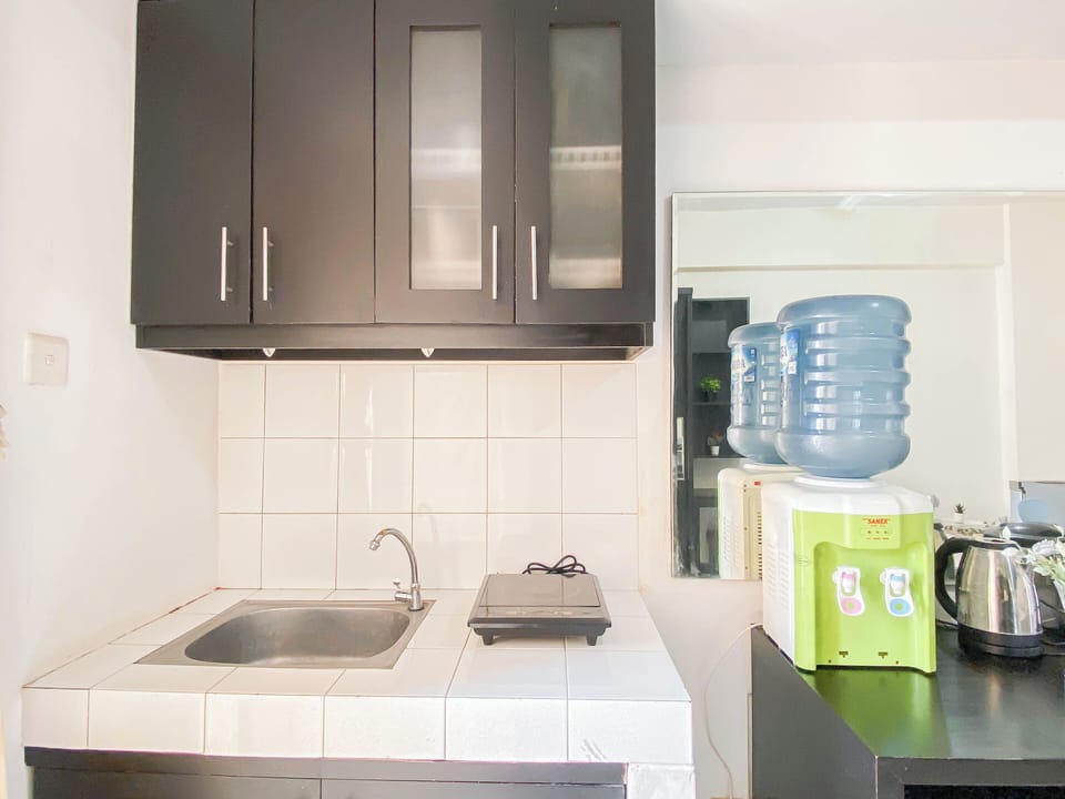 Standard Apartment | Private kitchen | Fridge