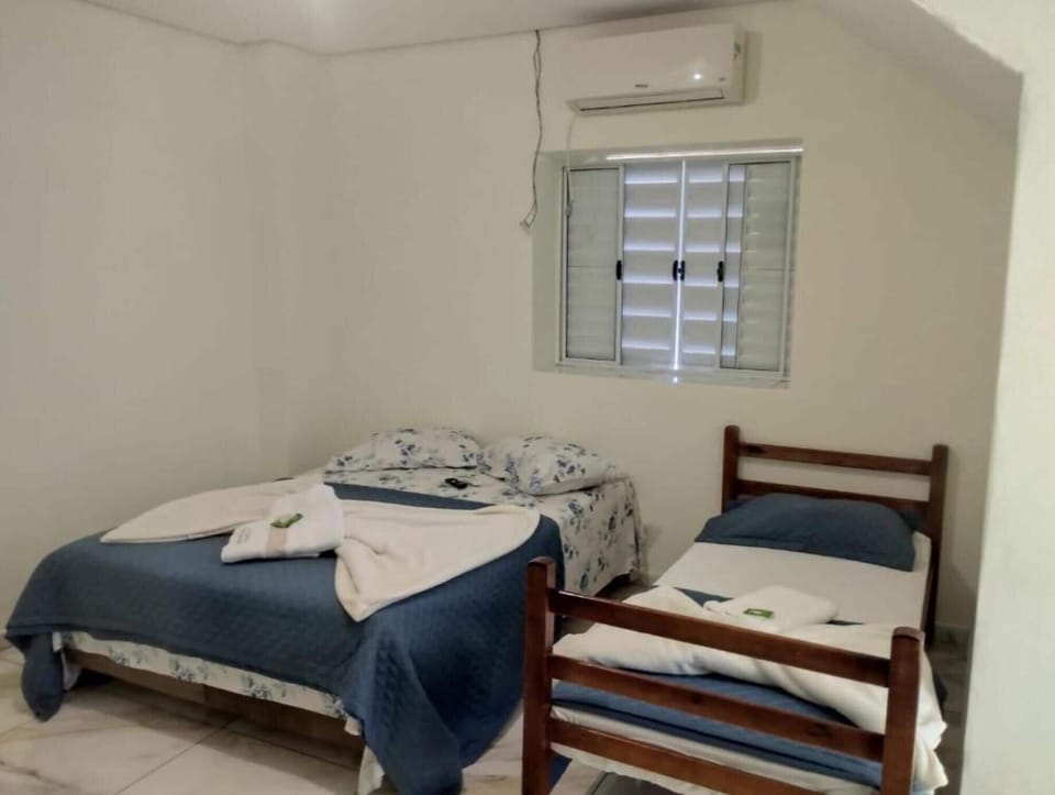 Family Room | Iron/ironing board, free WiFi