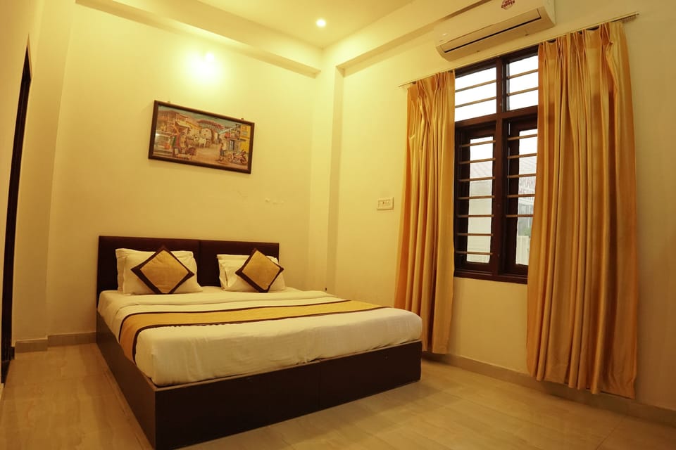 Deluxe Double Room | Desk, laptop workspace, WiFi (free)