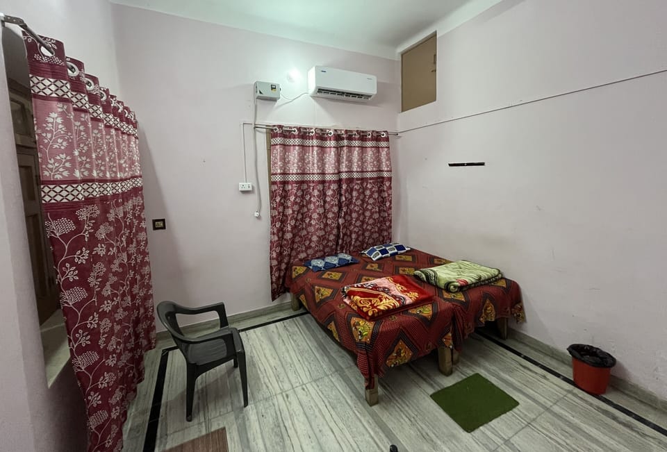Standard Double Room, 1 Double Bed, City View (With Detached Washroom) | Desk, laptop workspace, soundproofing, free WiFi