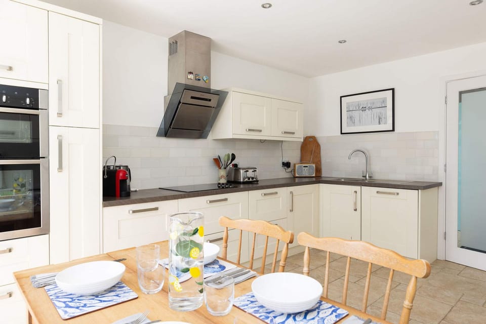 House | 3 bedrooms, Internet