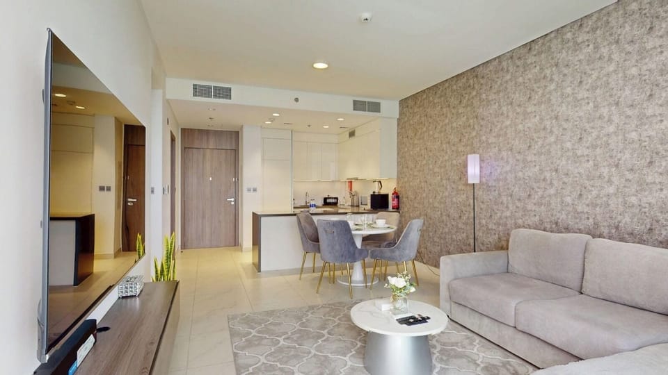 Luxury Apartment, Lagoon View | Private kitchen | Full-size fridge, microwave, oven, stovetop