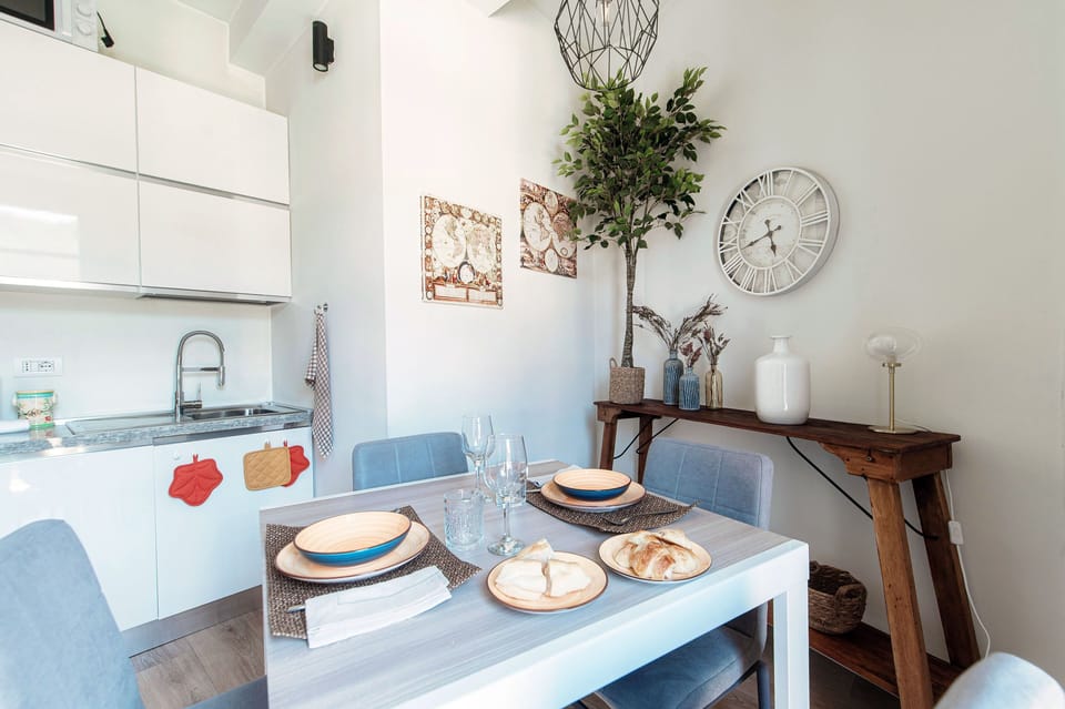 Apartment | Dining room