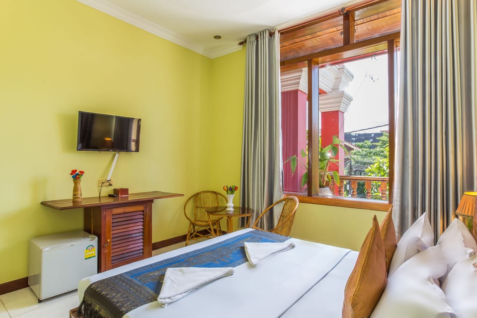 In-room safe, desk, free WiFi, bed sheets