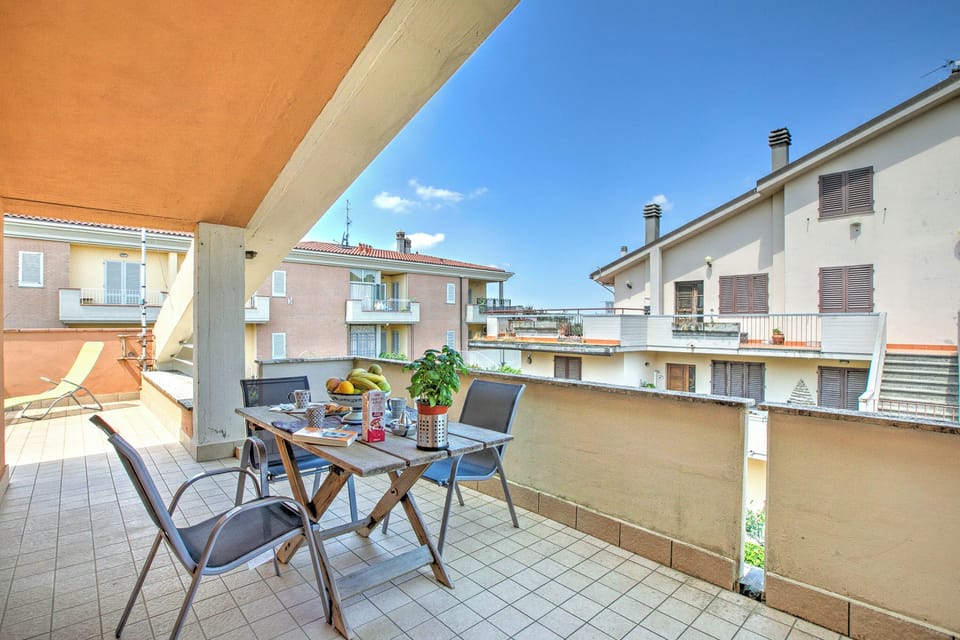 Standard Apartment, 1 Bedroom, Balcony (Chianti Wine Site Apt Private Balcony) | Balcony