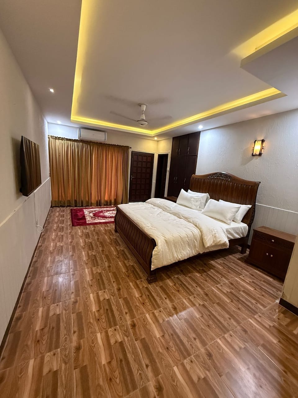 Executive Room | Desk, free WiFi