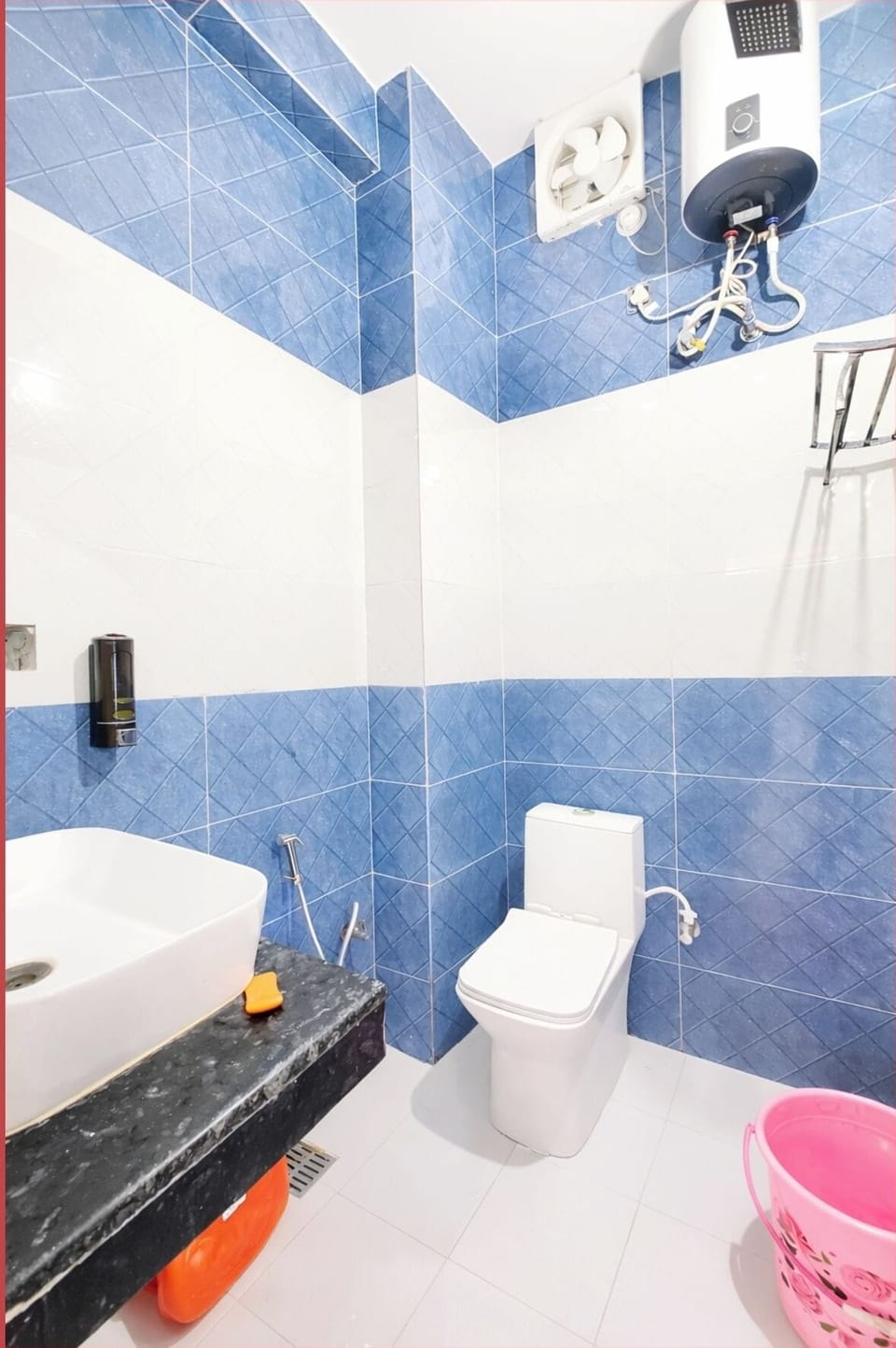 Shower, free toiletries, towels, soap