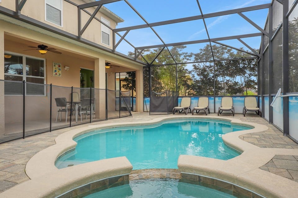House, 6 Bedrooms | Pool