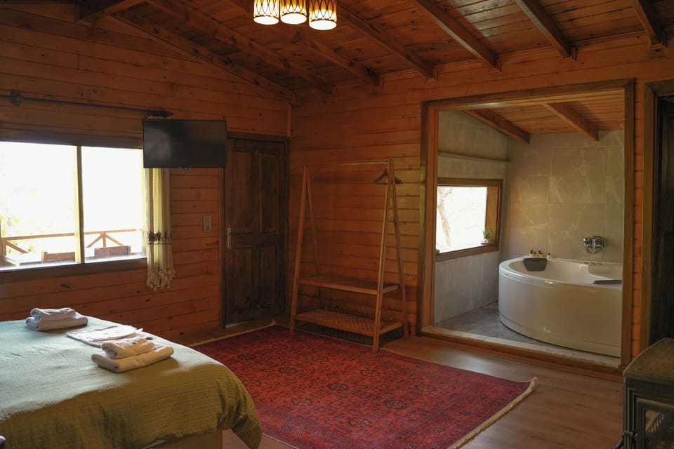 Luxury Double Room, Non Smoking, Valley View | Premium bedding, laptop workspace, bed sheets