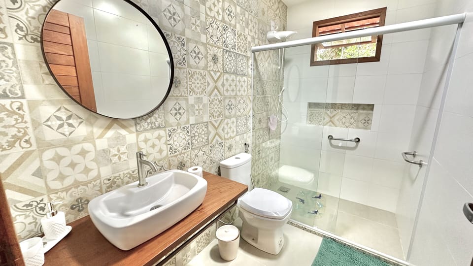 Superior Double Room, Air conditioning, Garden View | Bathroom | Shower, towels, soap, toilet paper