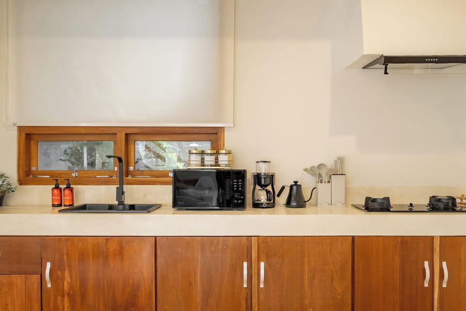 Villa, Pool View | Private kitchenette