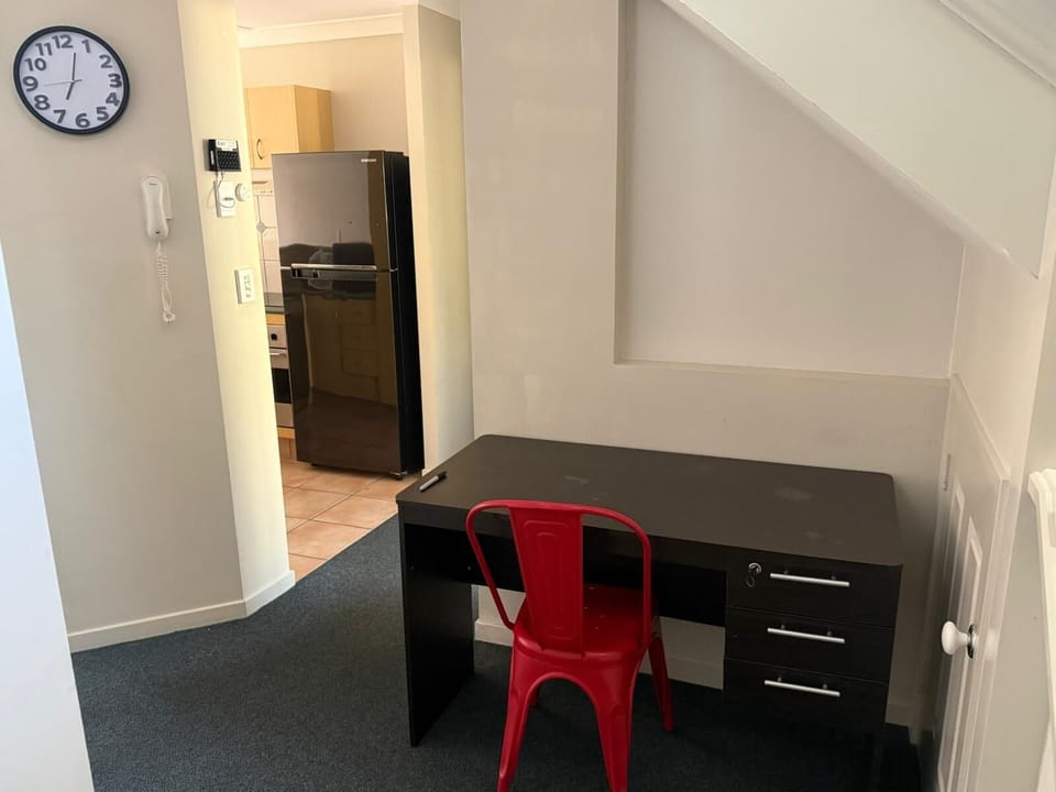 3 Bedroom Apartment | Iron/ironing board, WiFi (free), bed sheets